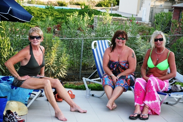 2009MaroniCalenderGirls.jpg